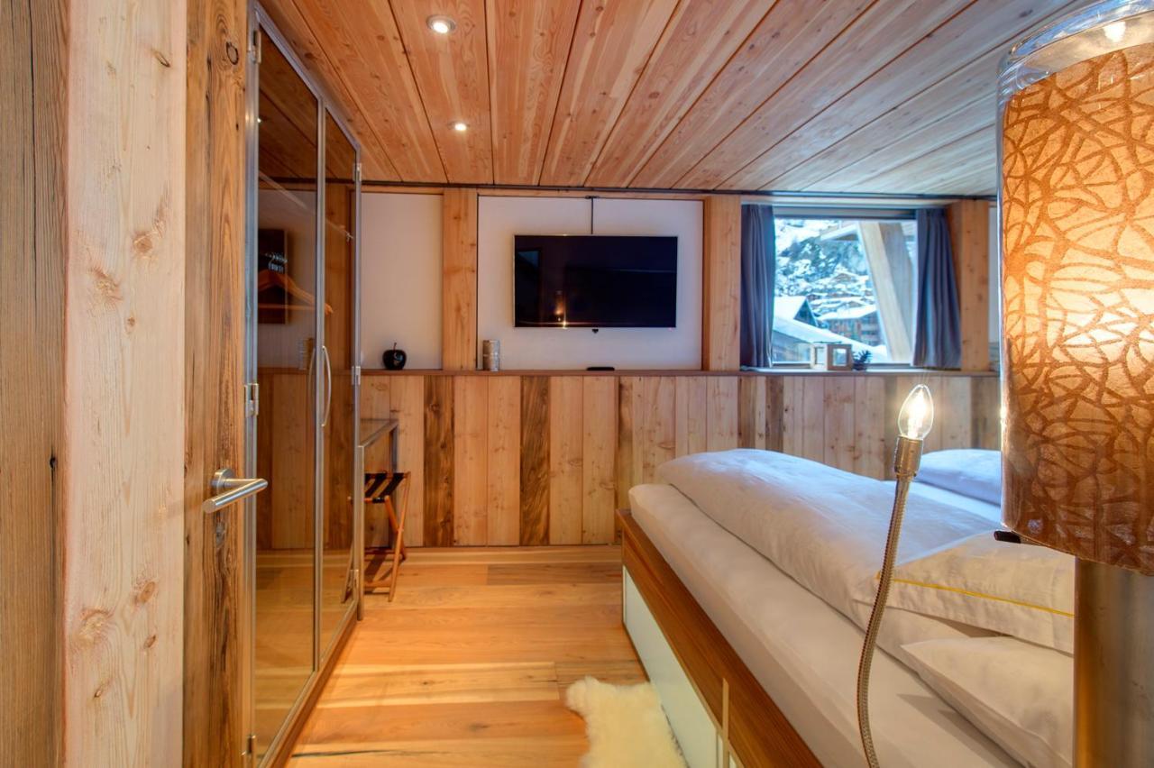 Backstage Hotel Chalet Rooms Zermatt Habitación foto